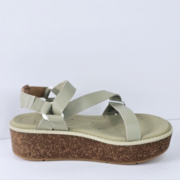 New! Teva Madera Wedge Leather Platform Sandals in Eucalyptus - Picture 5 of 13